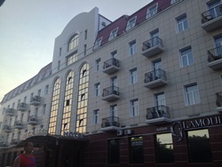 Отель Украина на проспекте Ленина, вообще, строить умеют! - увеличить